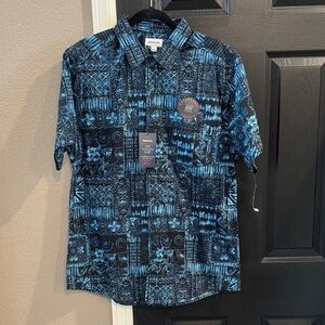 HAGGAR BRAND Blue Casual Button Down Shirt with Modern Design